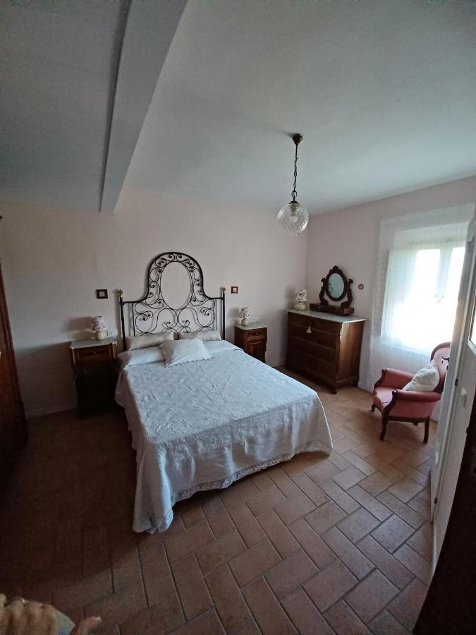Casa Vacanze L'Acquerello Lari Exteriér fotografie